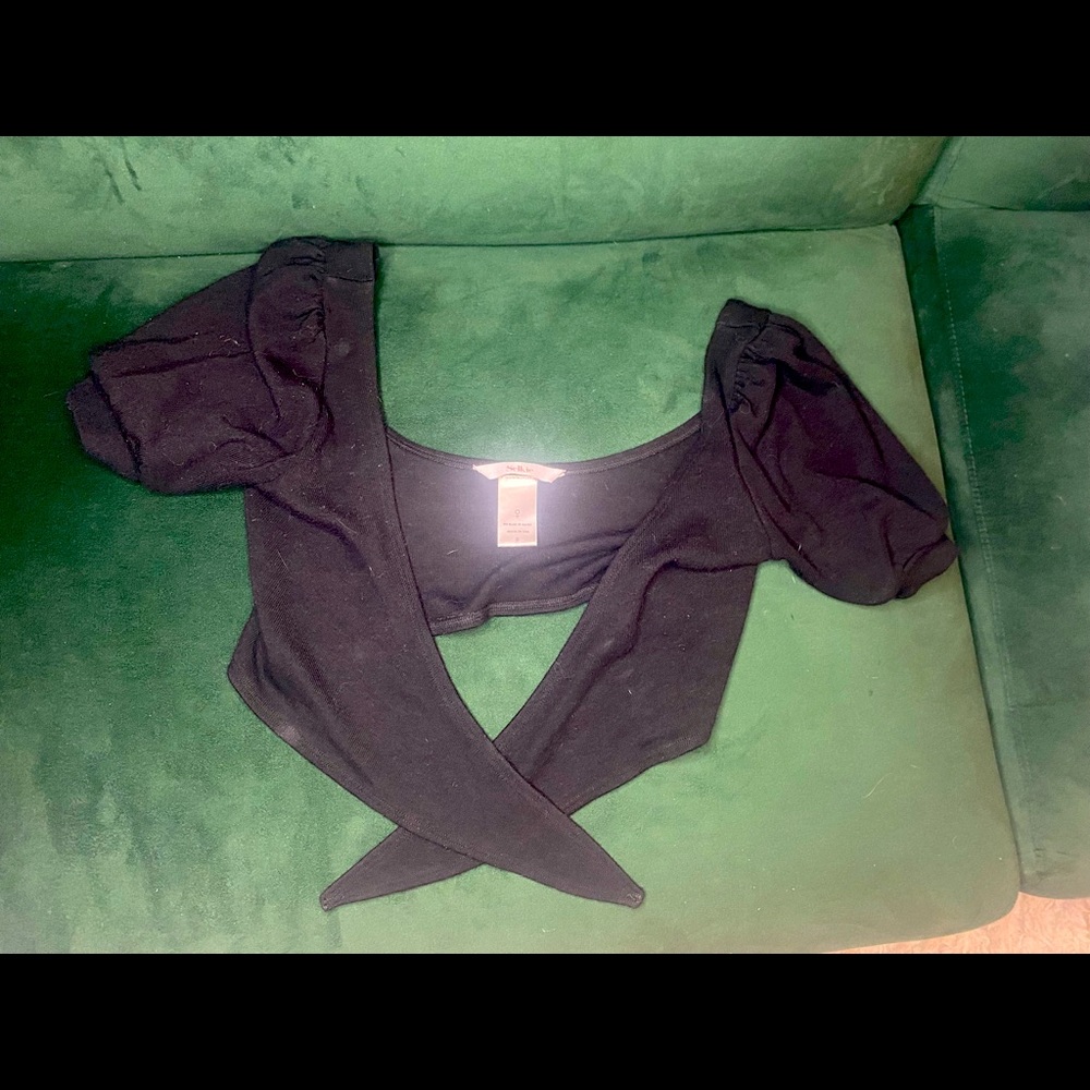 Selkie Tie-Front Crop Top Size Small Caviar